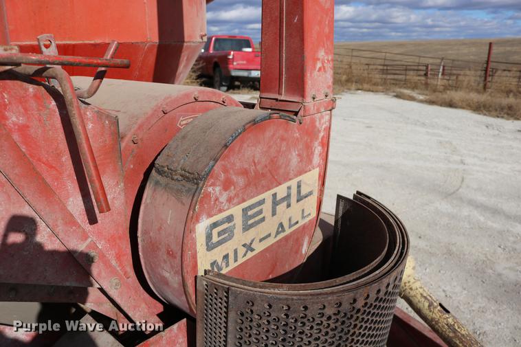 image for item DC3597 Gehl 95MX grinder mixer