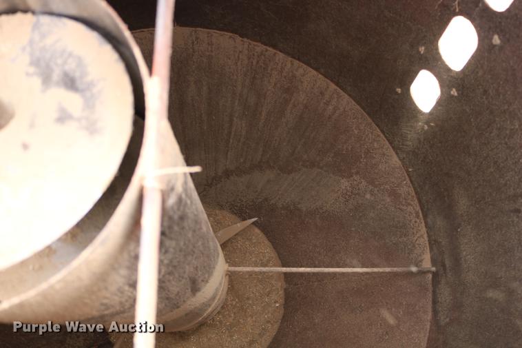 image for item DC3597 Gehl 95MX grinder mixer