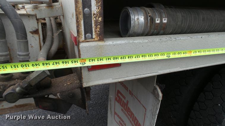 image for item DC5722 2000 International 4700 feed truck