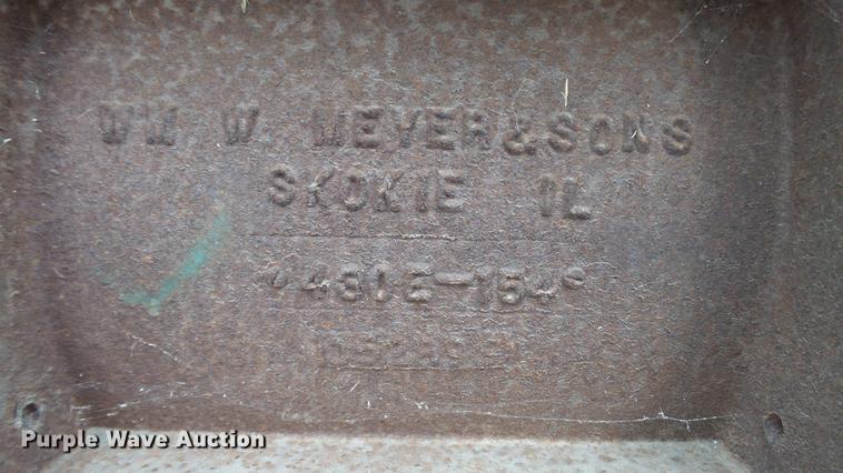 image for item DC5722 2000 International 4700 feed truck