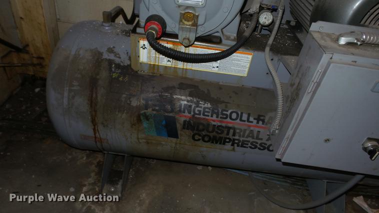 image for item DG9497 Ingersoll Rand 7100 air compressor
