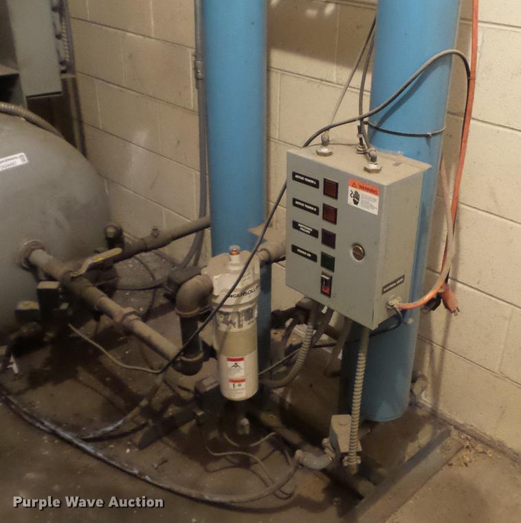 image for item DG9497 Ingersoll Rand 7100 air compressor