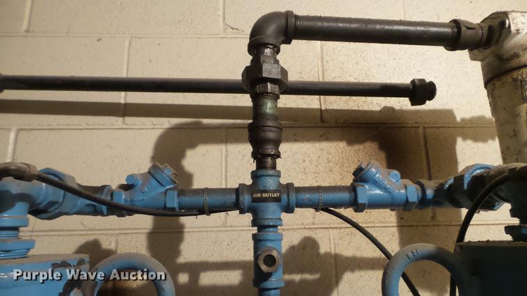 image for item DG9497 Ingersoll Rand 7100 air compressor