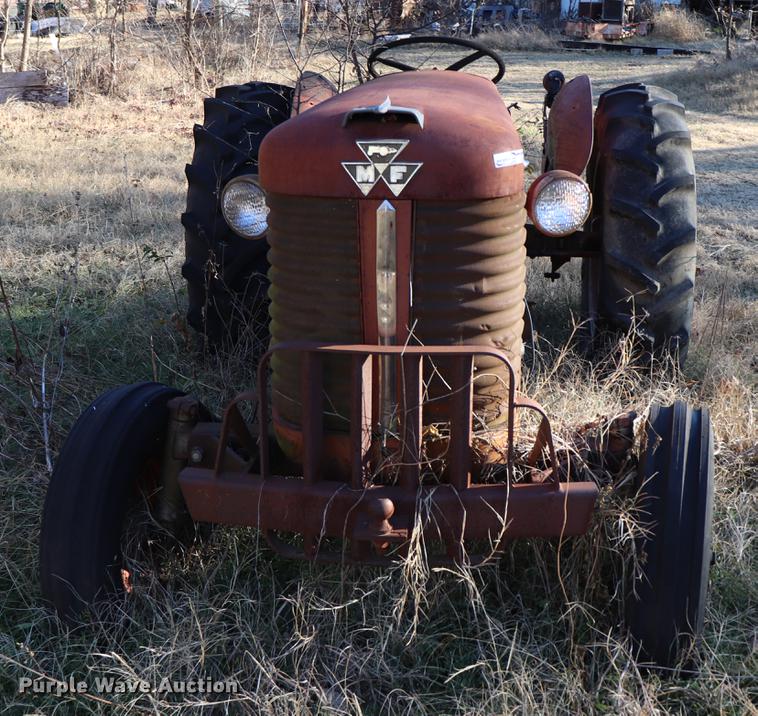 image for item EC9306 Massey-Ferguson SMG50 tractor