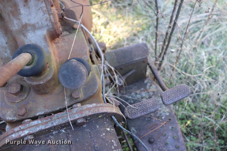 image for item EC9306 Massey-Ferguson SMG50 tractor