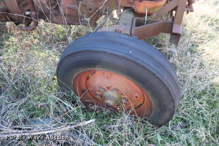 image for item EC9306 Massey-Ferguson SMG50 tractor