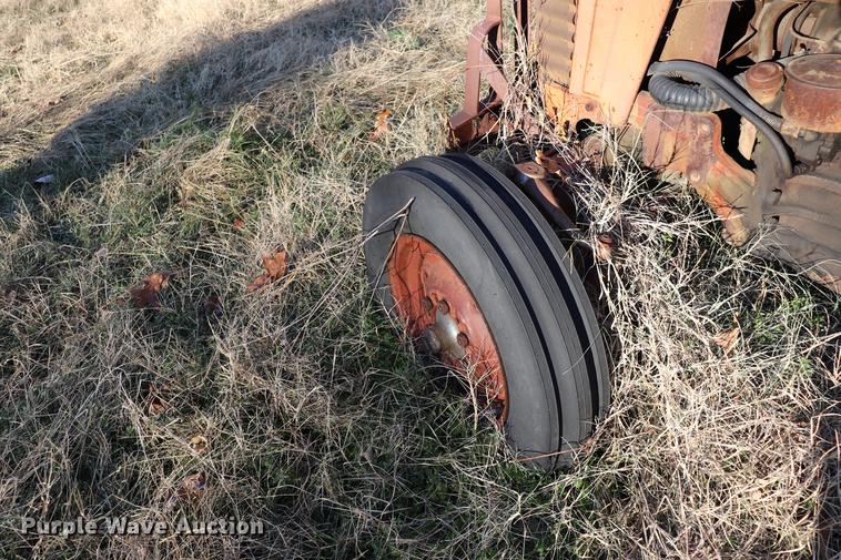 image for item EC9306 Massey-Ferguson SMG50 tractor