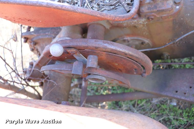 image for item EC9306 Massey-Ferguson SMG50 tractor