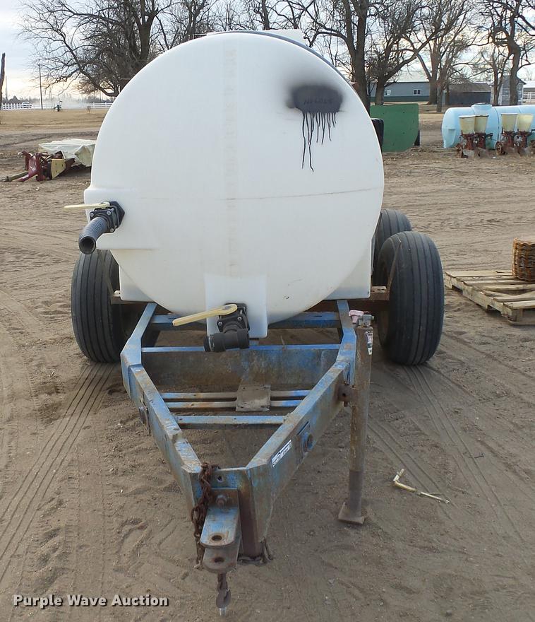 image for item EC9534 Fertilizer trailer