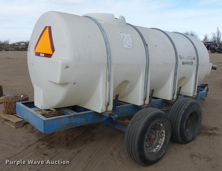 image for item EC9534 Fertilizer trailer