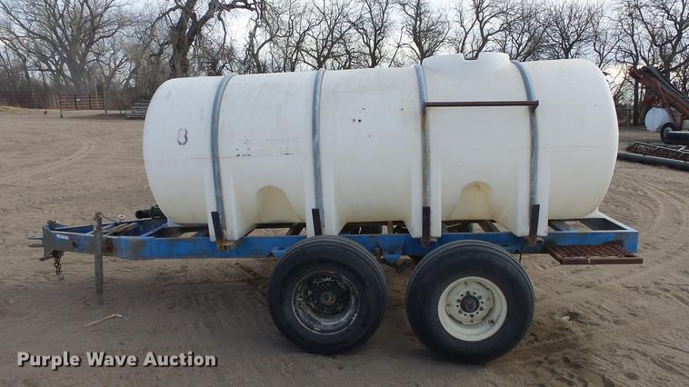 image for item EC9534 Fertilizer trailer