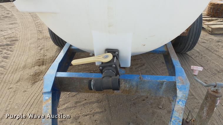 image for item EC9534 Fertilizer trailer