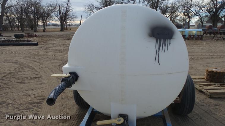 image for item EC9534 Fertilizer trailer