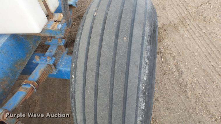 image for item EC9534 Fertilizer trailer