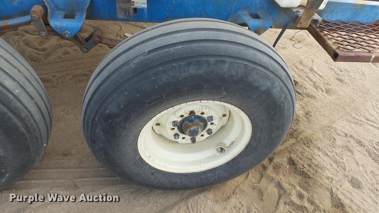 image for item EC9534 Fertilizer trailer