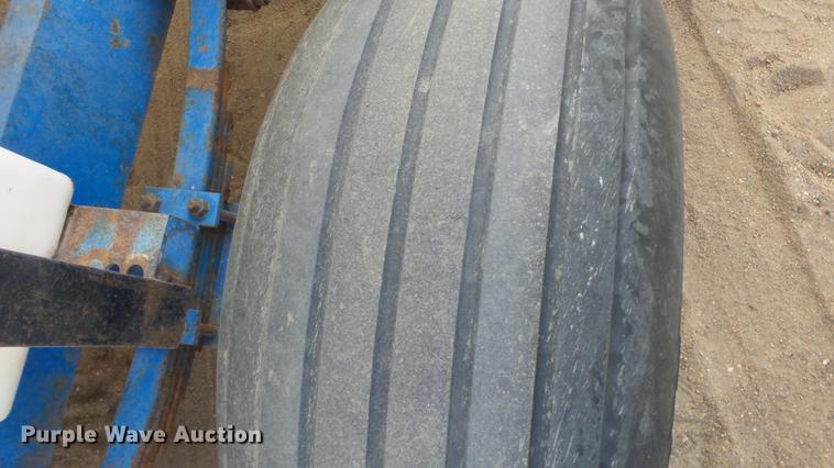 image for item EC9534 Fertilizer trailer