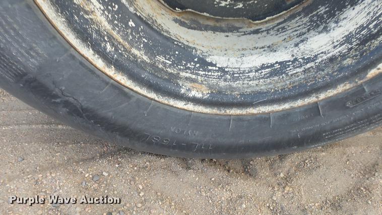 image for item EC9534 Fertilizer trailer