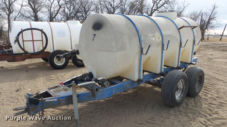 image for item EC9535 Fertilizer trailer