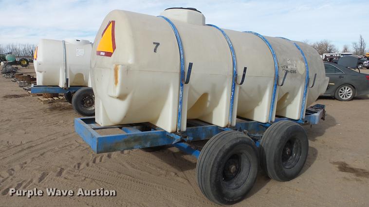 image for item EC9535 Fertilizer trailer