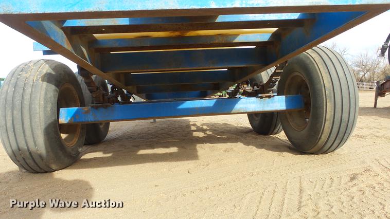 image for item EC9535 Fertilizer trailer