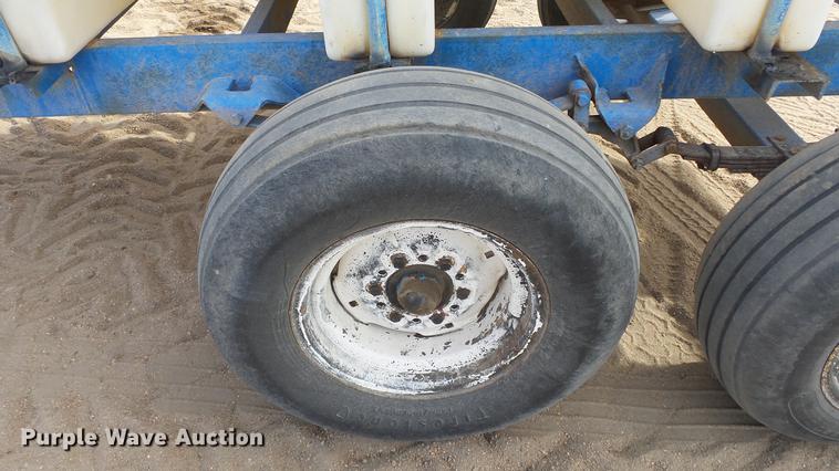 image for item EC9535 Fertilizer trailer