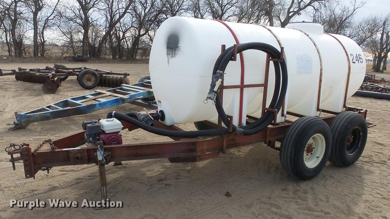 image for item EC9536 Fertilizer trailer