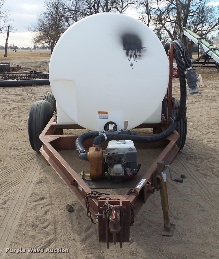 image for item EC9536 Fertilizer trailer