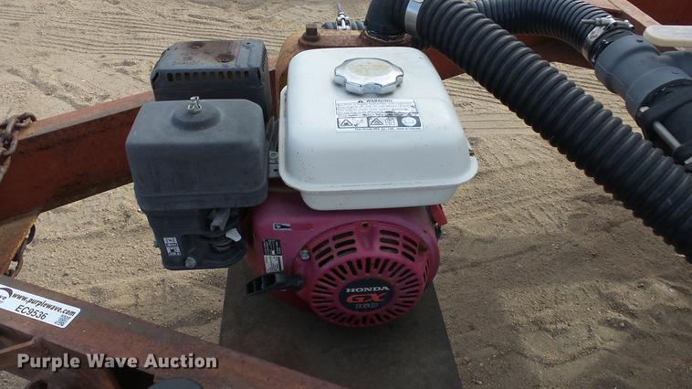 image for item EC9536 Fertilizer trailer