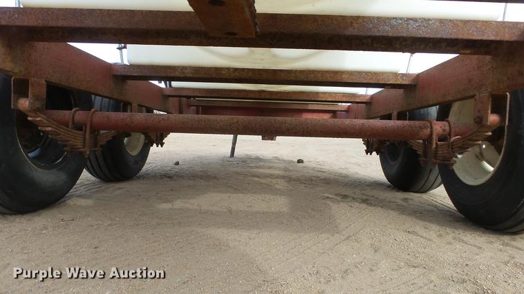 image for item EC9536 Fertilizer trailer