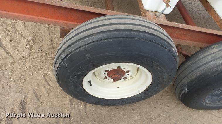 image for item EC9536 Fertilizer trailer