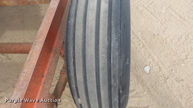 image for item EC9536 Fertilizer trailer