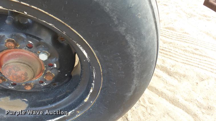 image for item EC9536 Fertilizer trailer