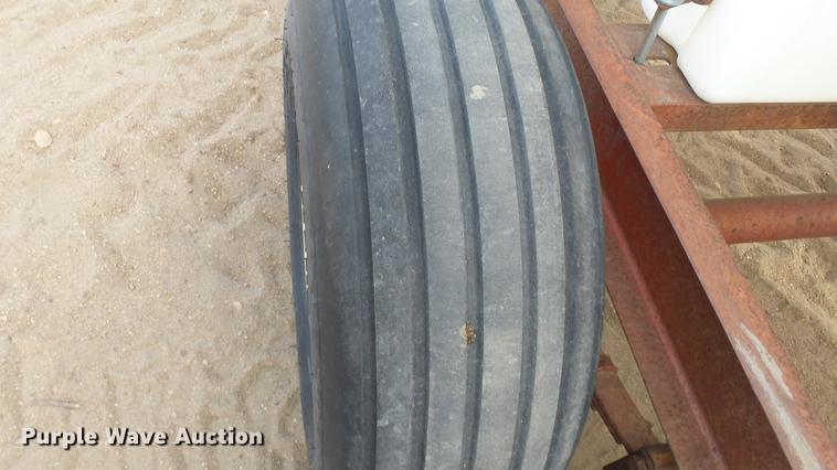 image for item EC9536 Fertilizer trailer