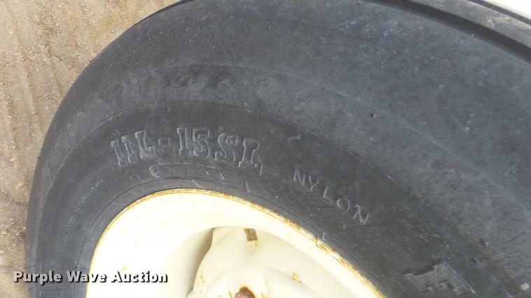 image for item EC9536 Fertilizer trailer