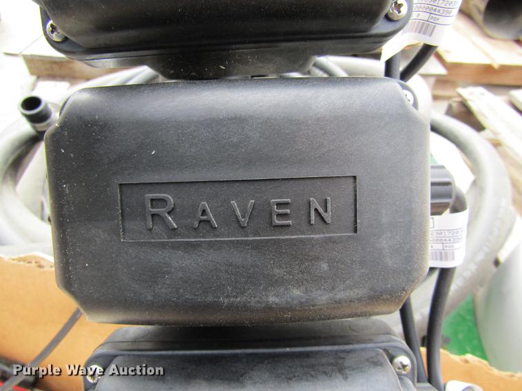 image for item EH9525 Flow control valve and fittings