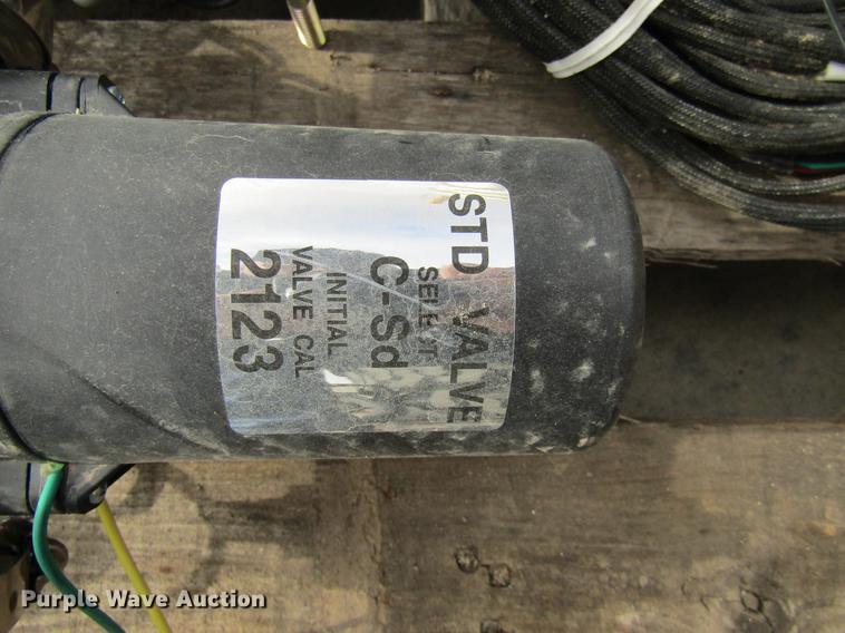 image for item EH9525 Flow control valve and fittings