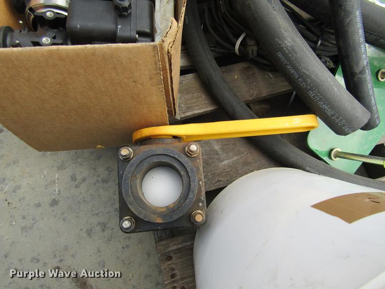 image for item EH9525 Flow control valve and fittings