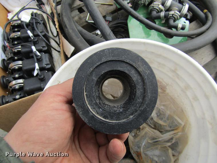 image for item EH9525 Flow control valve and fittings