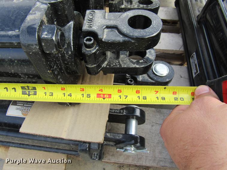 image for item EH9527 (18) hydraulic cylinders