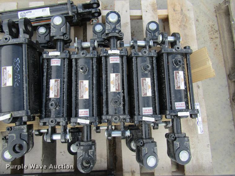 image for item EH9527 (18) hydraulic cylinders