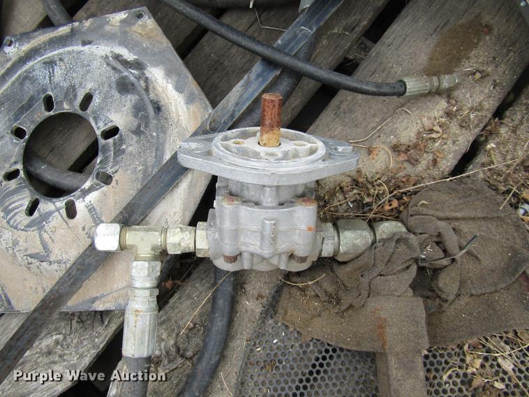 image for item EH9530 (2) fan assemblies