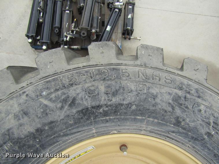 image for item EH9535 (4) Titan 15-19.5 tires