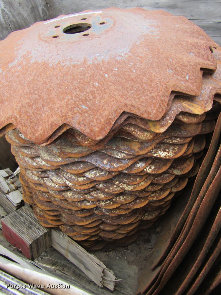 image for item EH9549 Approx 60 discs