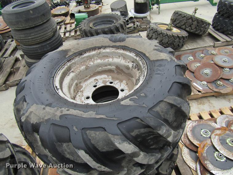 image for item EH9574 (3) Trelleborg 420/55-17 implement tires