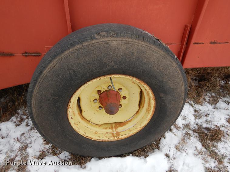 image for item J5554 Schuler 75F feed wagon