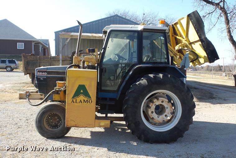 image for item K6296 Ford 6640 tractor