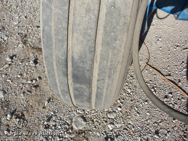 image for item K6296 Ford 6640 tractor