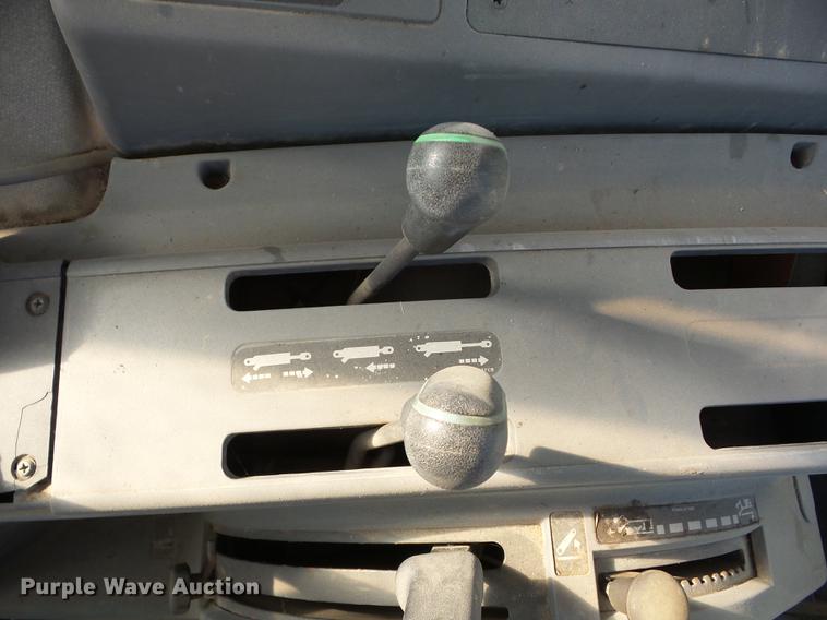 image for item K6296 Ford 6640 tractor