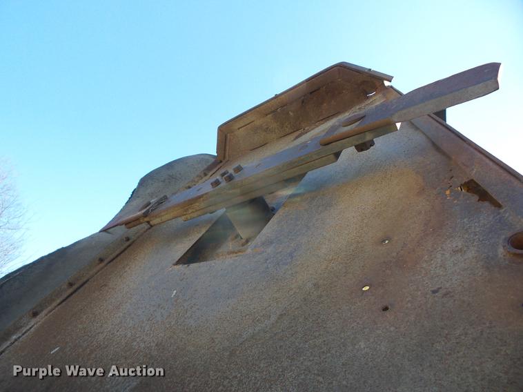 image for item K6296 Ford 6640 tractor