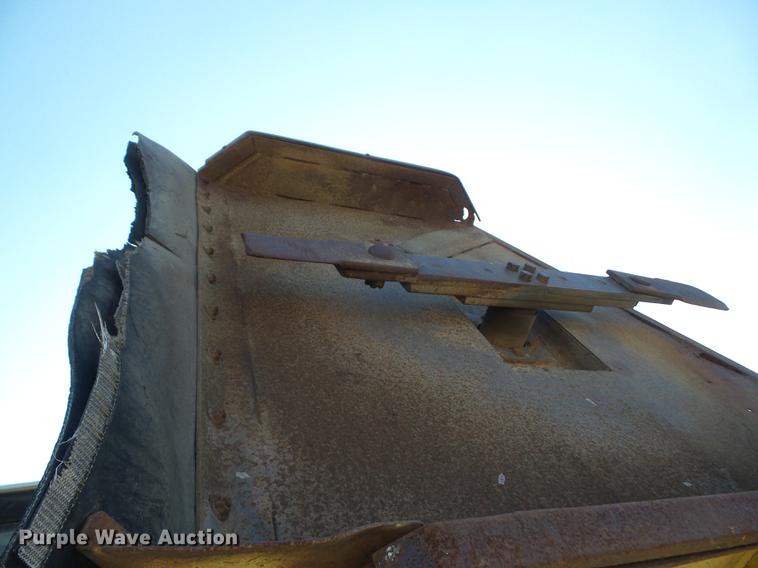 image for item K6296 Ford 6640 tractor